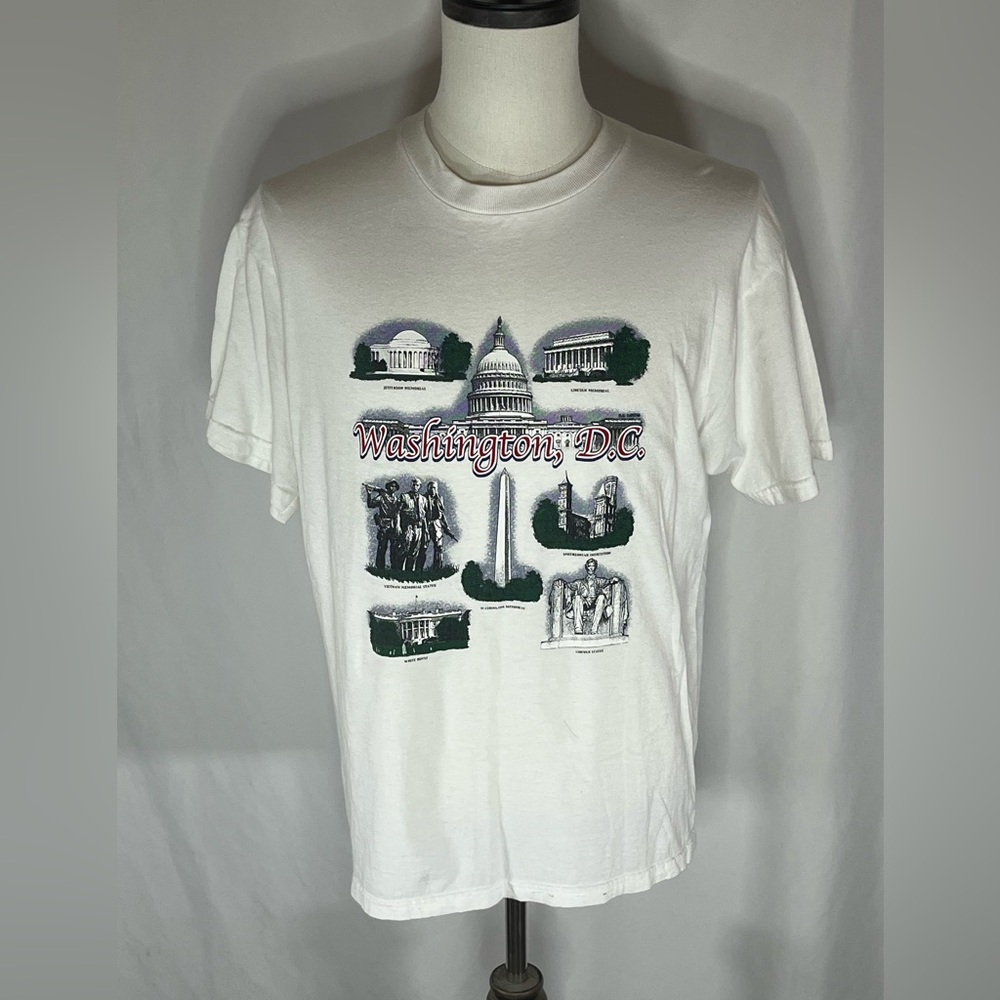 Delta Pro Weight Washington D.C. Collage Of Landmarks/Memorials Vintage T-Shirt